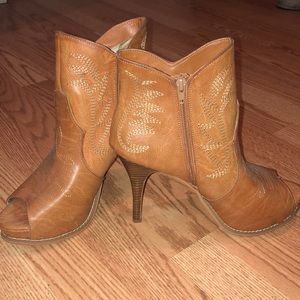 Miranda Lambert- Western Bootie BNWT